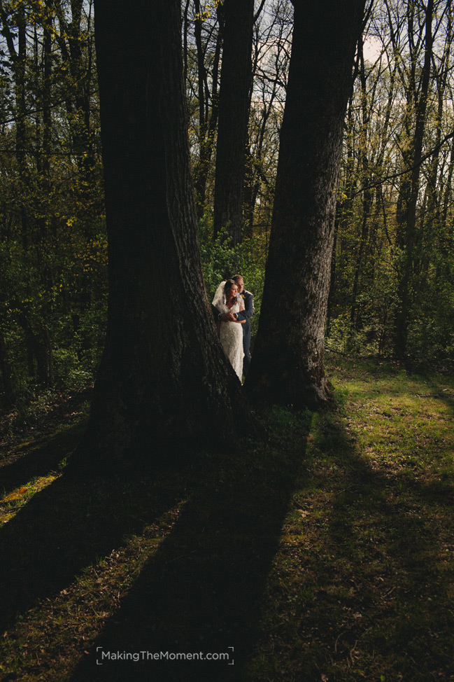 Fun country ohio wedding photographer