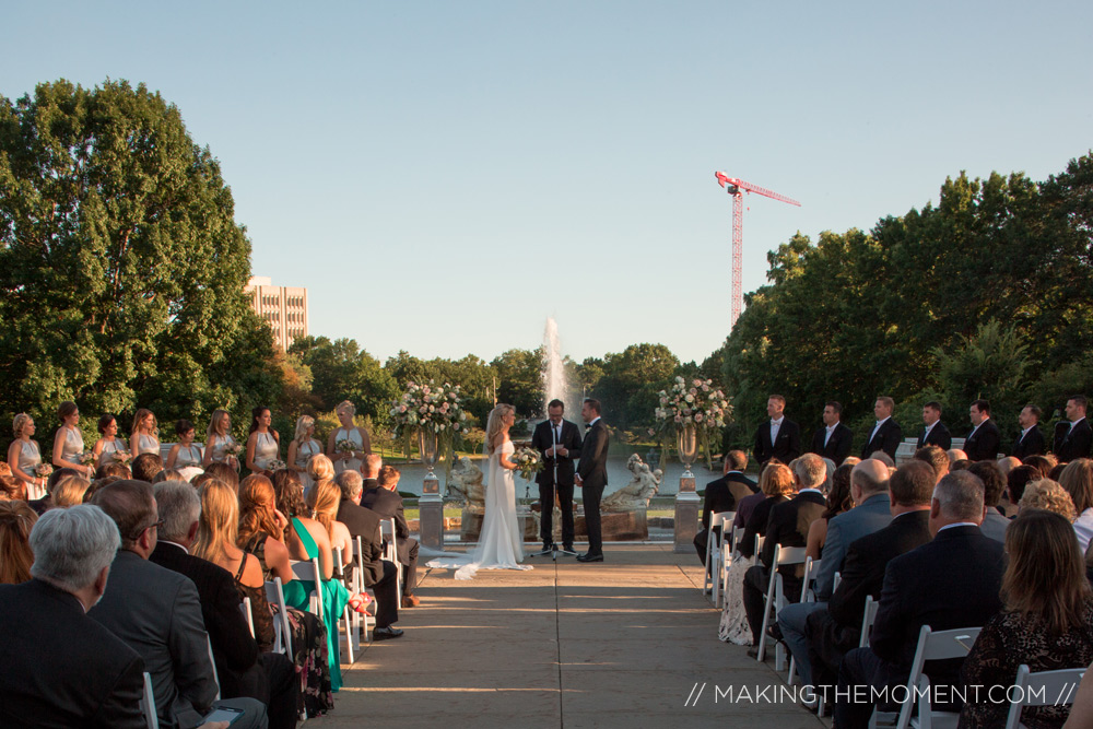 Outdoor wedding cleveland Art Museum