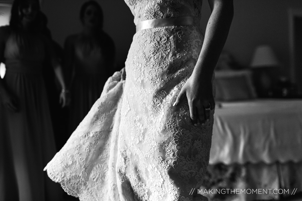 Artistic wedding photographers Cleveland