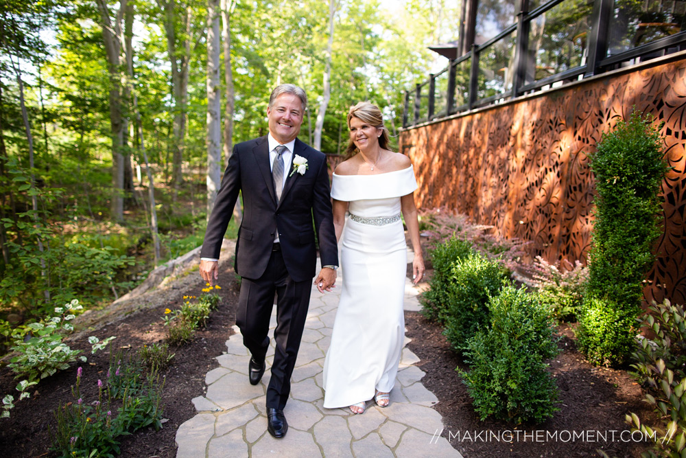 Intimate Wedding Photograhers Cleveland