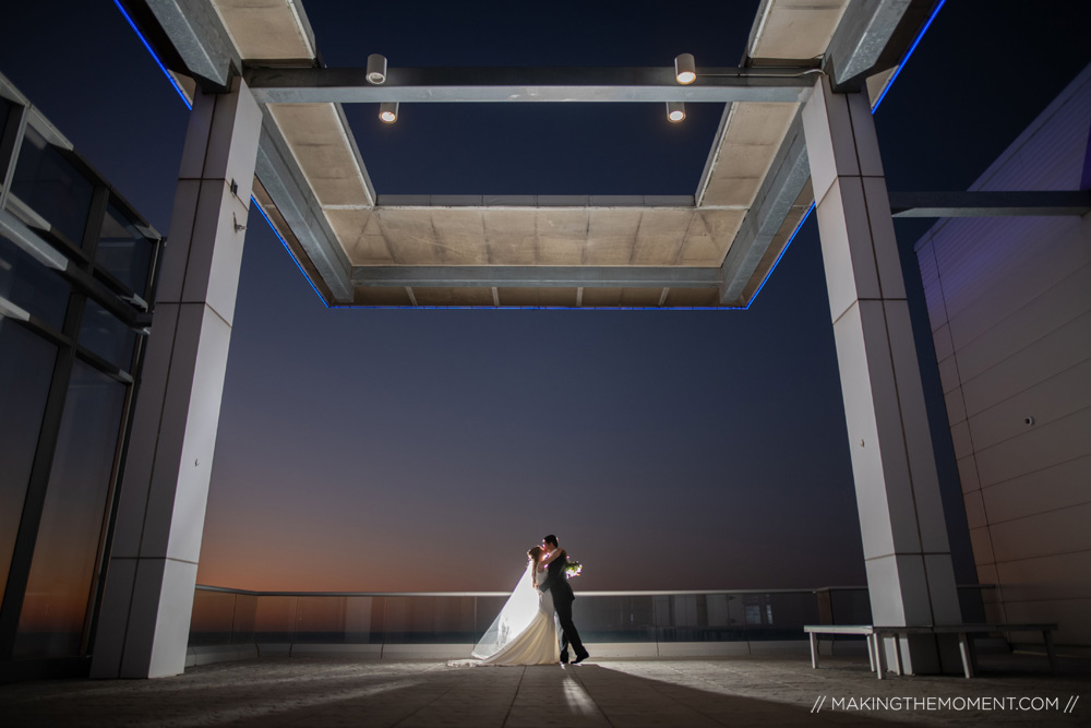 Artistic Cleveland Wedding Photographers