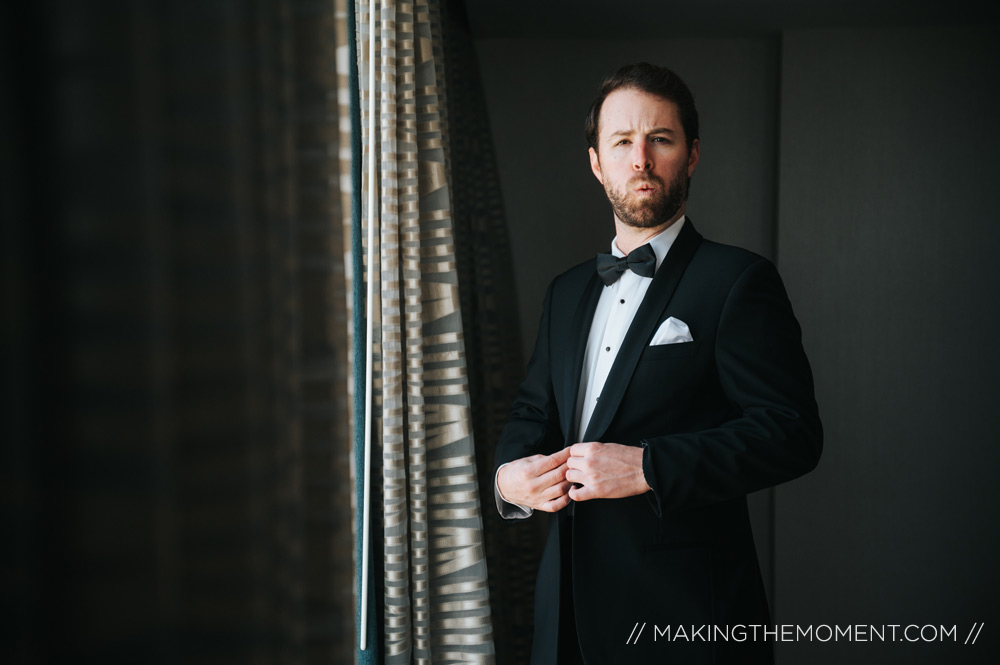 fun wedding photographers in cleveland ohio