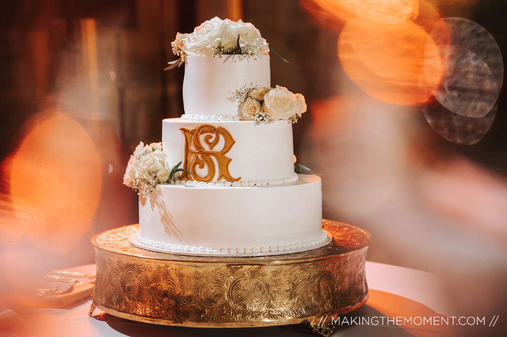 wedding cake at old courthouse cleveland ohio