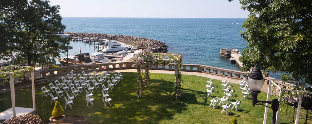 Shoreby Cleveland Outdoor Wedding